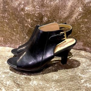 Naturalizer heels. Size 6.5